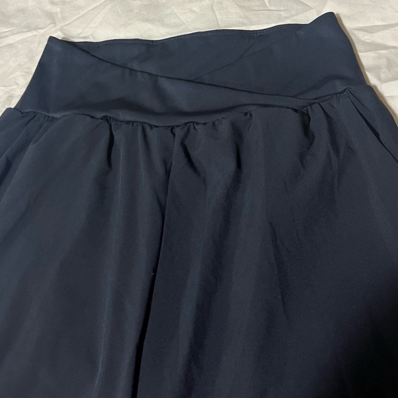 Breezeful™ High Waisted Crossover Side Pocket Split Quick Dry Capri Resort Pants - Picture 13 of 14